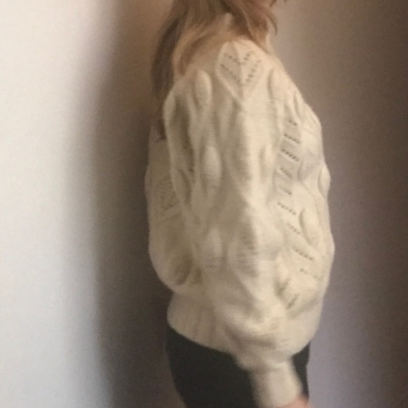 Chunky Cable-Knit Sweater - Picture 7 of 10